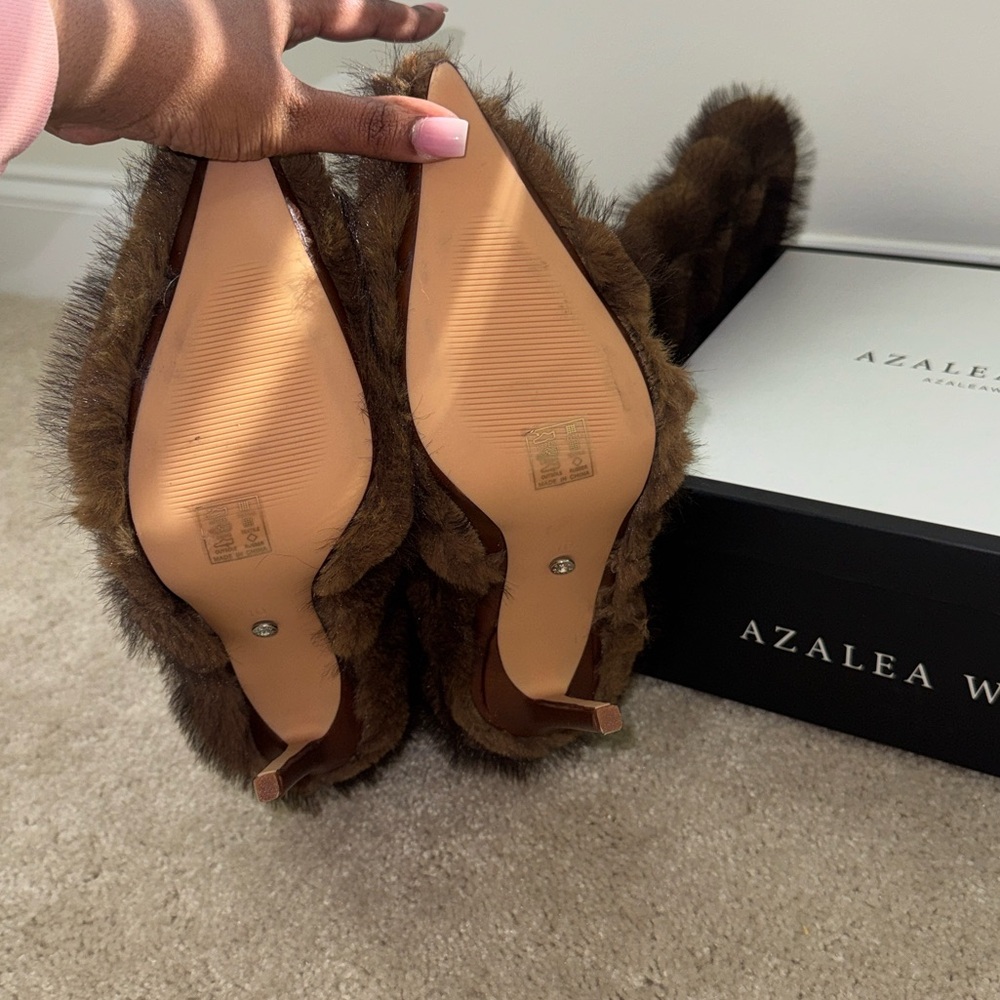 Azalea Wang Brown Fur Boots - Picture 2 of 2
